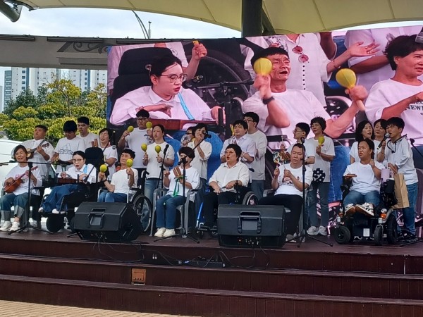 e63e5d6bf85840c264fe83a6f2c3c5a7_1759151